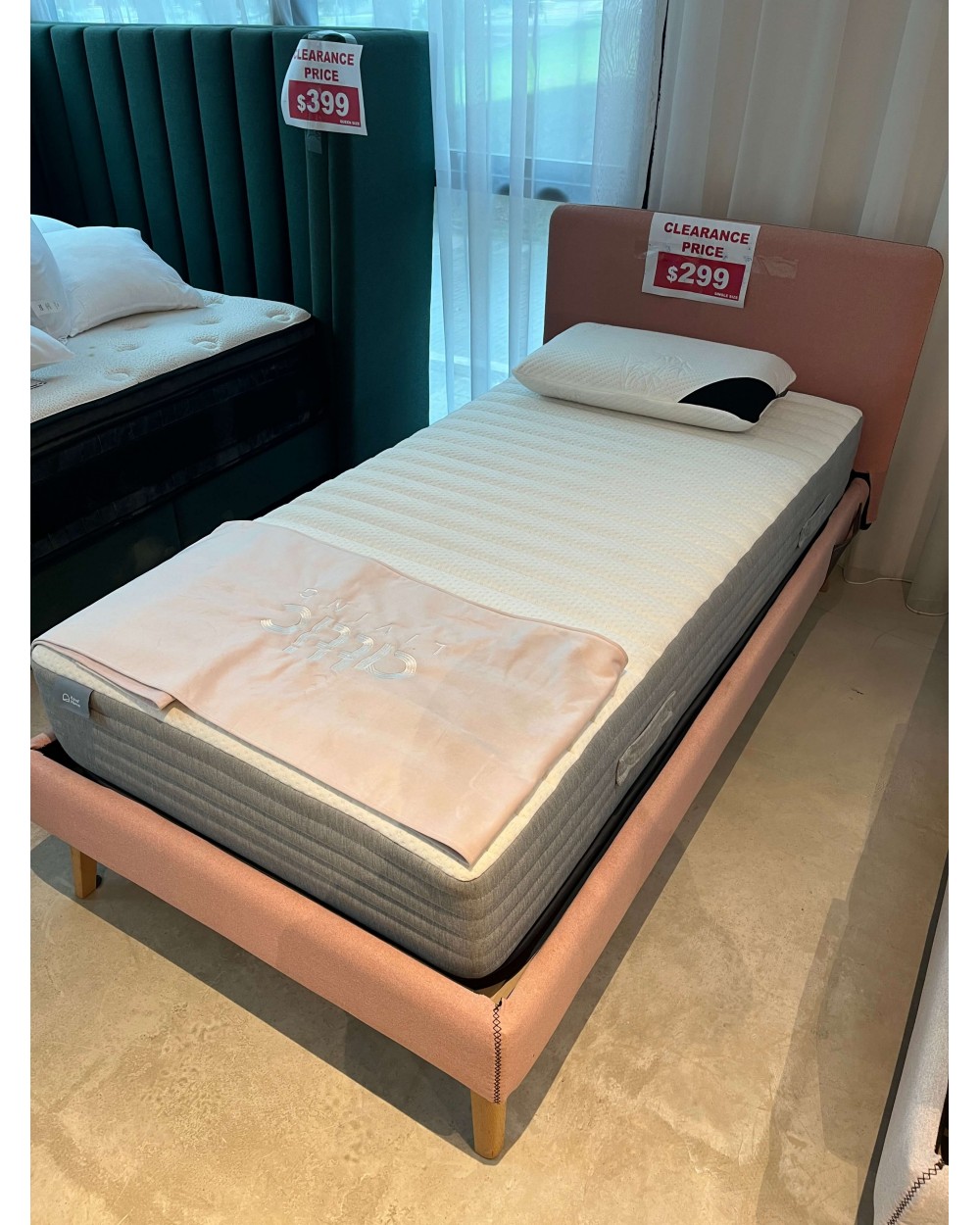 AS-IS | Lydia Bed, Single in Pink Power